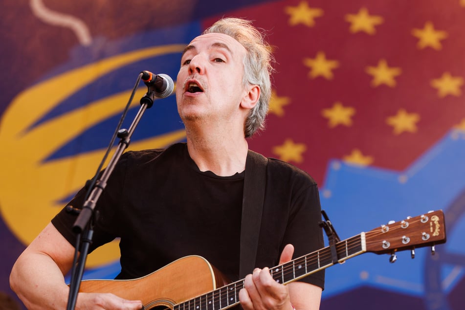 Auch Sänger und Podcaster Olli Schulz (52) sieht die Olympia-Pläne Kölns kritisch.