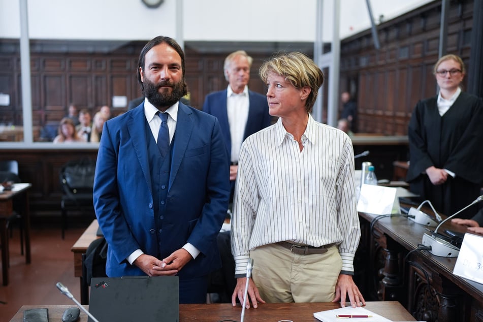 Christina Block mit ihrem Anwalt Ingo Bott (43) an Tag 70 vor dem Hamburger Landgericht.