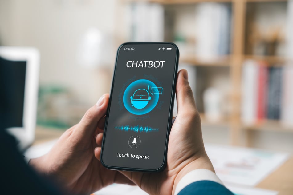 Cyberkriminelle nutzen KI, um Chatbots zu erstellen, die echt wirken und so Nutzer täuschen, um an Informationen oder Geld zu kommen. (Symbolfoto)