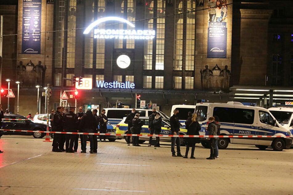 Vor der Westhalle des Leipziger Hauptbahnhofs kam es am 30. Januar zu einer Messerstecherei. (Archivbild)