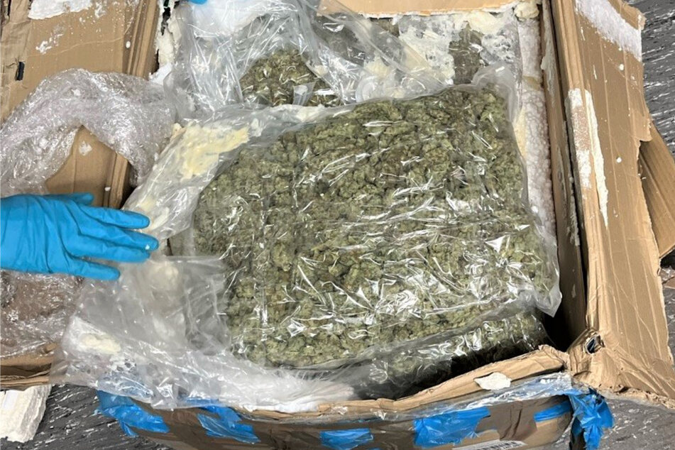 Im Verteilerzentrum lagerte ein Paket mit rund 18 Kilogramm Cannabis.