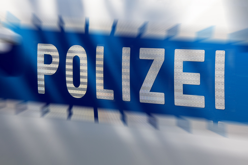 Die Chemnitzer Polizei wurde am Samstag zu einem Supermarkt in der Tschaikowskistraße gerufen, weil dort ein mutmaßlicher Ladendieb erwischt wurde. (Symbolbild)