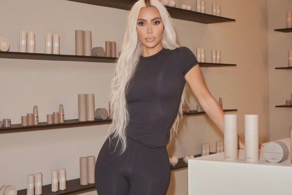 Kim Kardashian has been accused of "tarnishing" the legacy of a late artist in a new lawsuit.