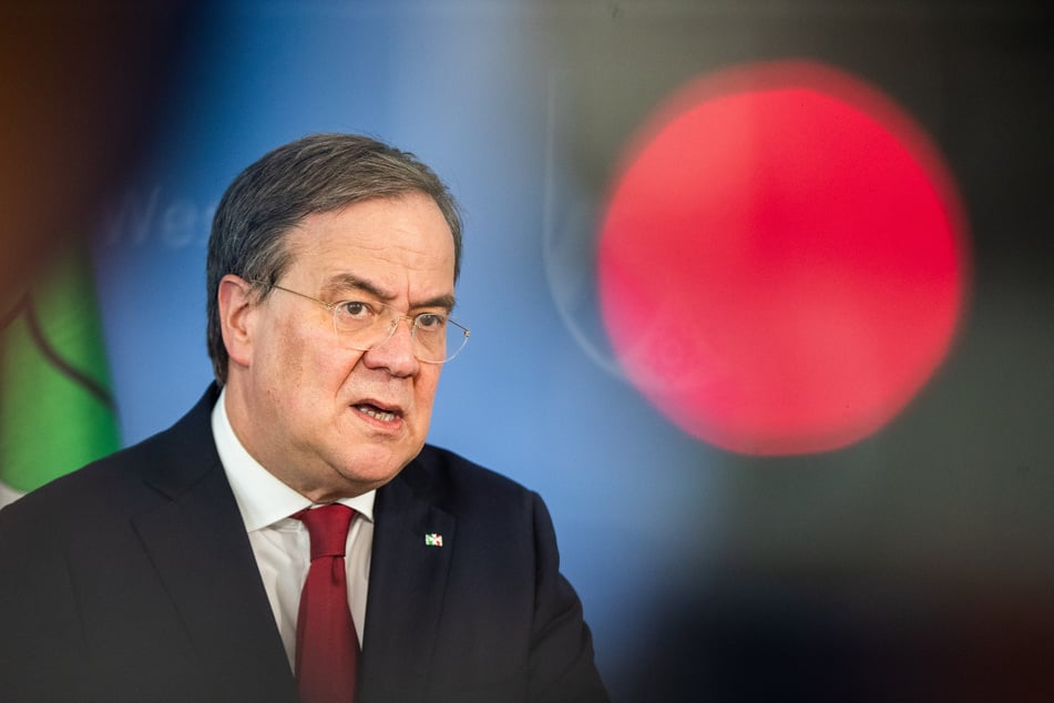 Armin Laschet (CDU), Ministerpräsident von Nordrhein-Westfalen, spricht während einer Pressekonferenz zum Corona-Massenausbruch im Schlachtbetrieb Tönnies.