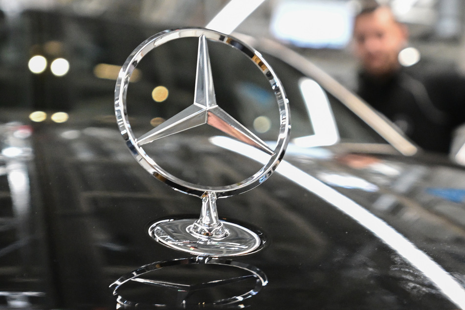 Durch die Software erhofft sich Mercedes einen hohen einstelligen Milliarden-Euro-Betrag.