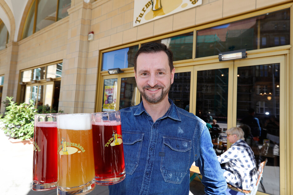 André Donath (55) ist mit dem Sommergeschäft im Turm-Brauhaus zufrieden.