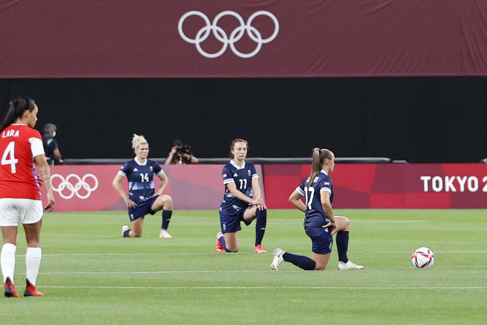 The British women's soccer team also took the knee against Chile.