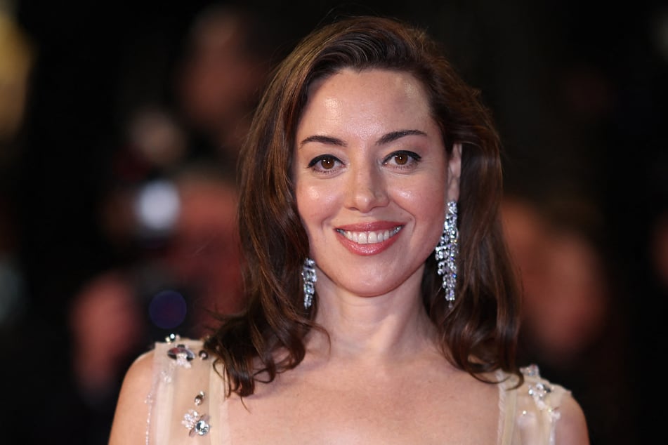 At the Cannes Film Festival, actor Aubrey Plaza made her first public appearance on a red carpet since the tragic death of her husband, Jeff Baena.