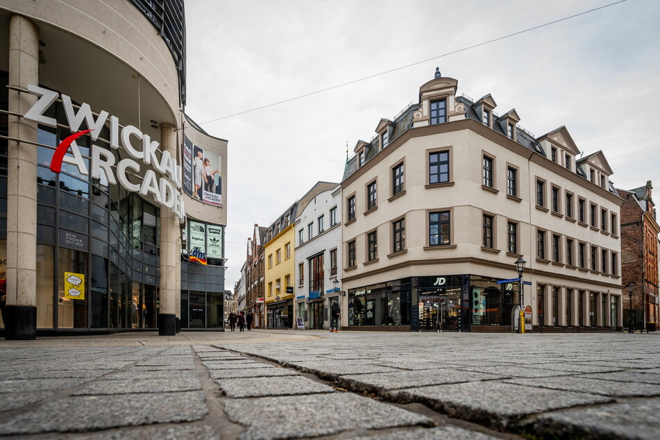 Nach Ladenschluss soll am Dienstag ein Polizeieinsatz in den Zwickau Arcaden stattfinden.
