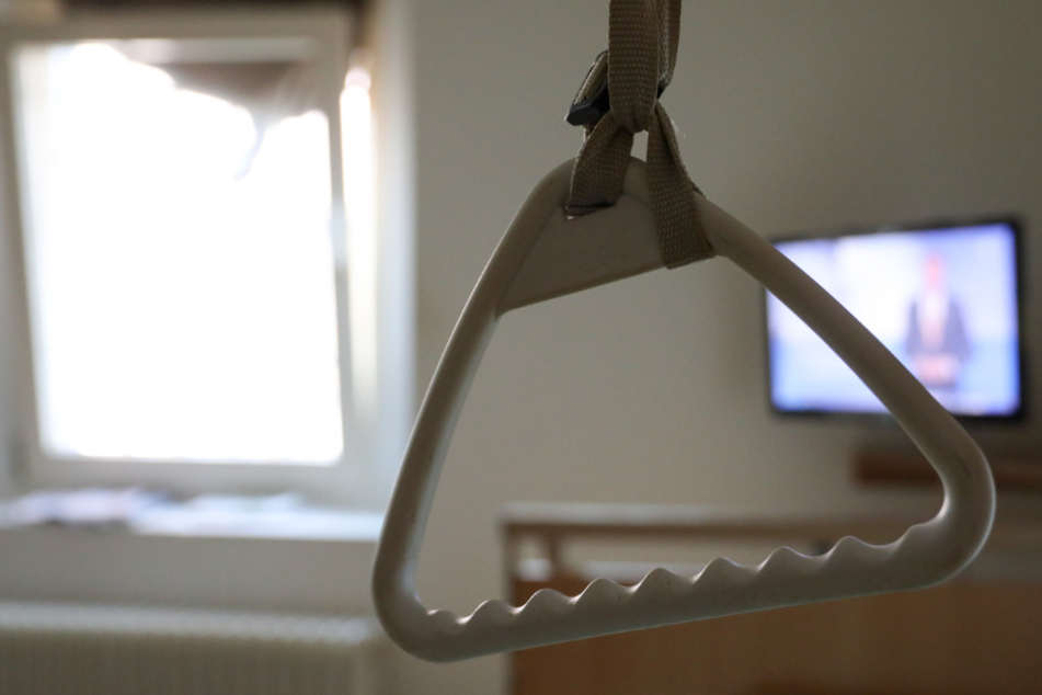 In dem Heim sind derzeit 39 Bewohner und 15 Beschäftigte infiziert. (Symbolbild)