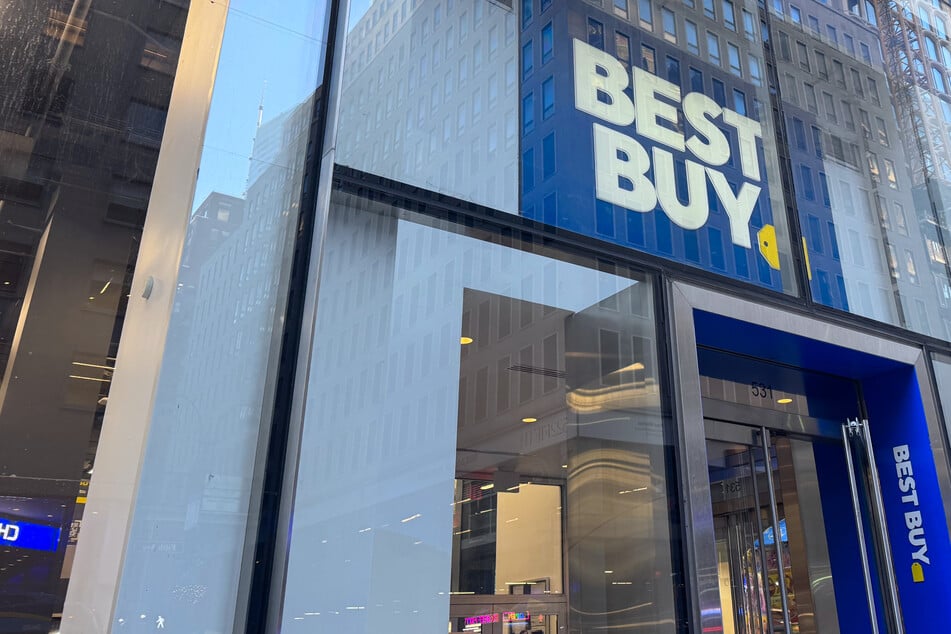 Best Buy just slashed prices on big tech: Find out what product is now 600 Bucks cheaper