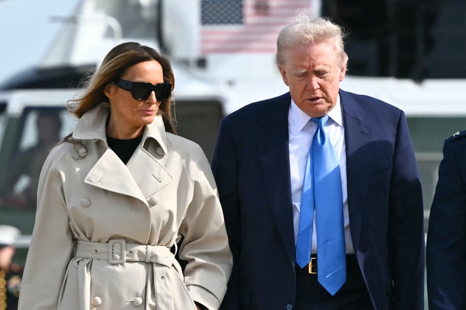 A recent report found that meme coins launched by Donald Trump (r.) and Melania Trump (l.) at the beginning of this year have since dramatically fallen in value.