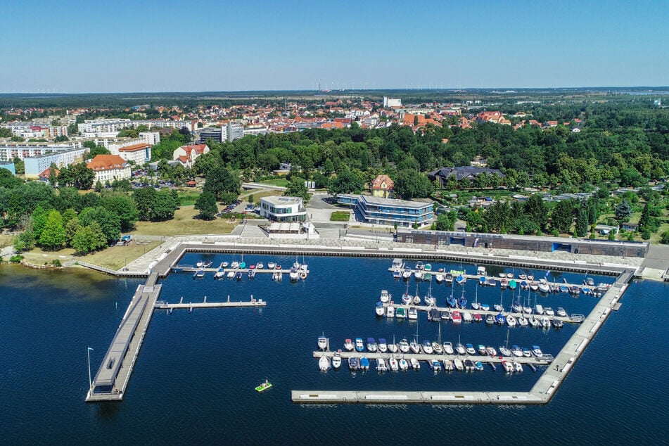 Im Lausitzer Seenland stehen für die Sommerferien kaum noch Unterkünfte zur Verfügung.