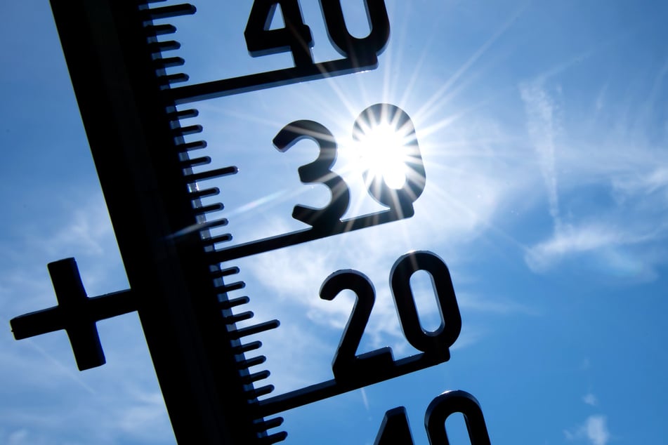 Am Wochenende erreichen die Höchstwerte in Hessen örtlich wieder über 40 Grad. (Symbolfoto)