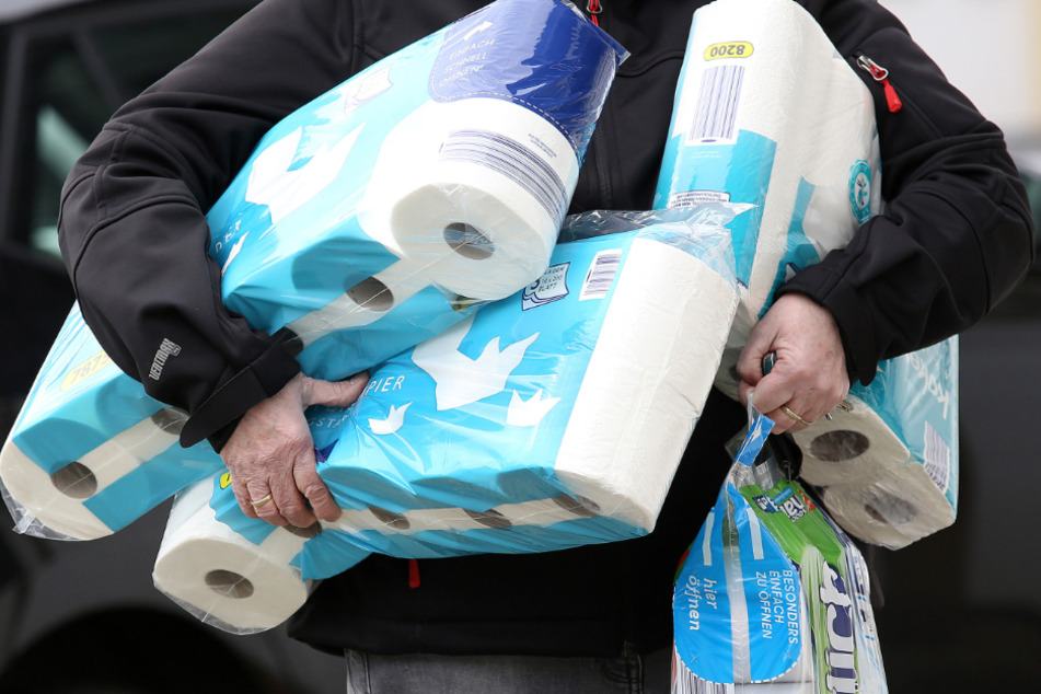 Dutzende Rollen ließen die Unbekannten mitgehen. (Symbolbild)