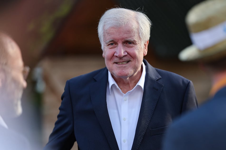 Ex-Ministerpräsident Horst Seehofer (75, CSU) ist neuer Vorsitzender des Stiftungsrats der Katholischen Universität Eichstätt-Ingolstadt.