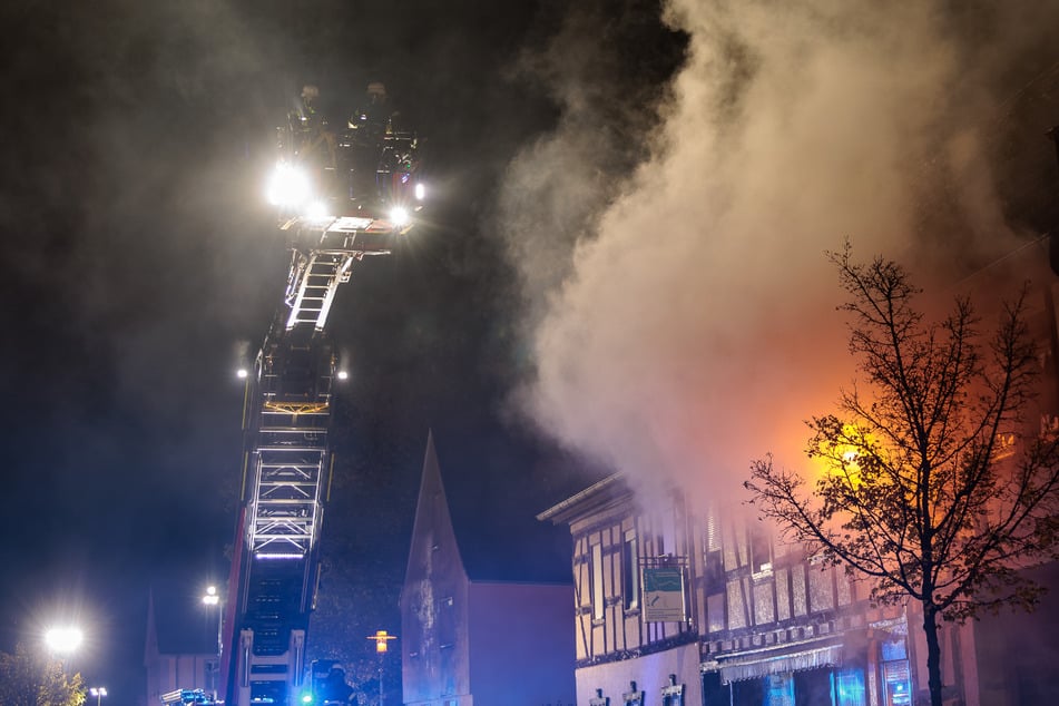 Die Feuerwehr musste in Mörfelden einen Brand löschen.
