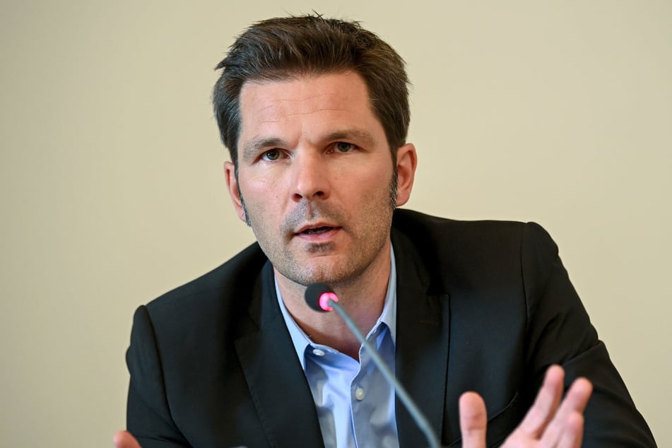 Steffen Krach (46, SPD) soll für seine Partei bei der Berlin-Wahl im September 2026 ins Rennen gehen.