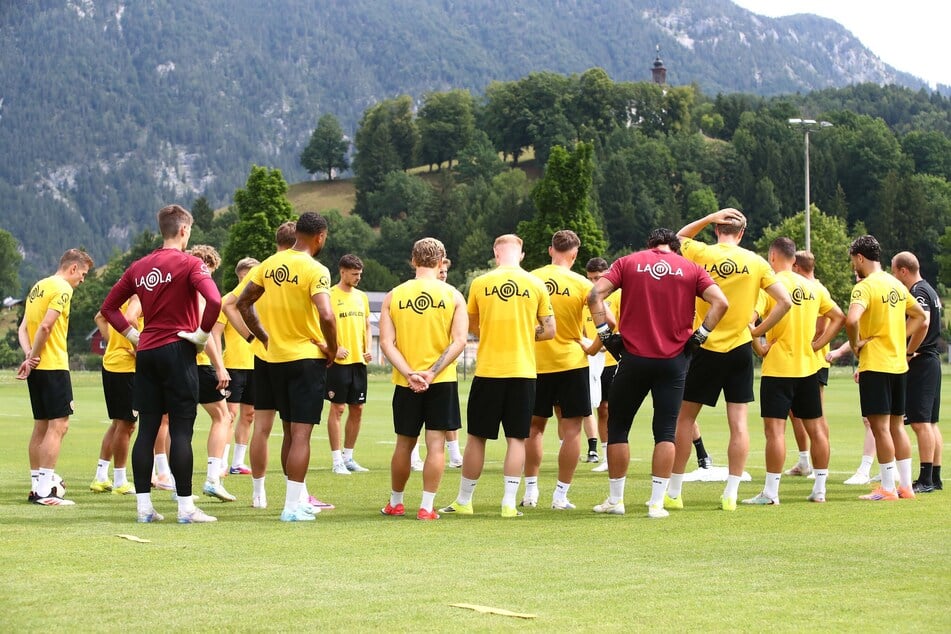 Um 16 Uhr geht es für das Team von Thomas Stamm scharf.