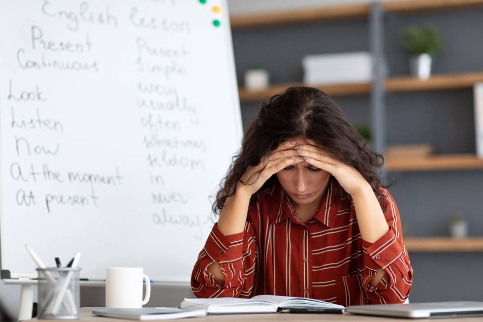Wie soll ich das nur schaffen? 50 Prozent der über 30.000 Lehrer in Sachsen arbeiten überm Limit.