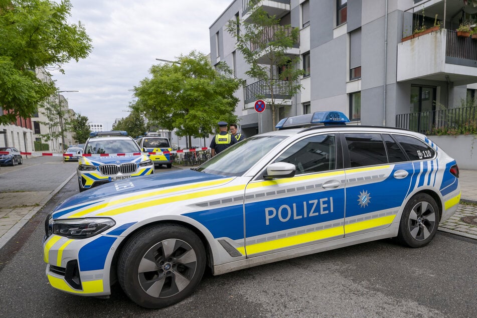 Die Polizei durchsuchte eine Wohnung in der Max-Bill-Straße in München.