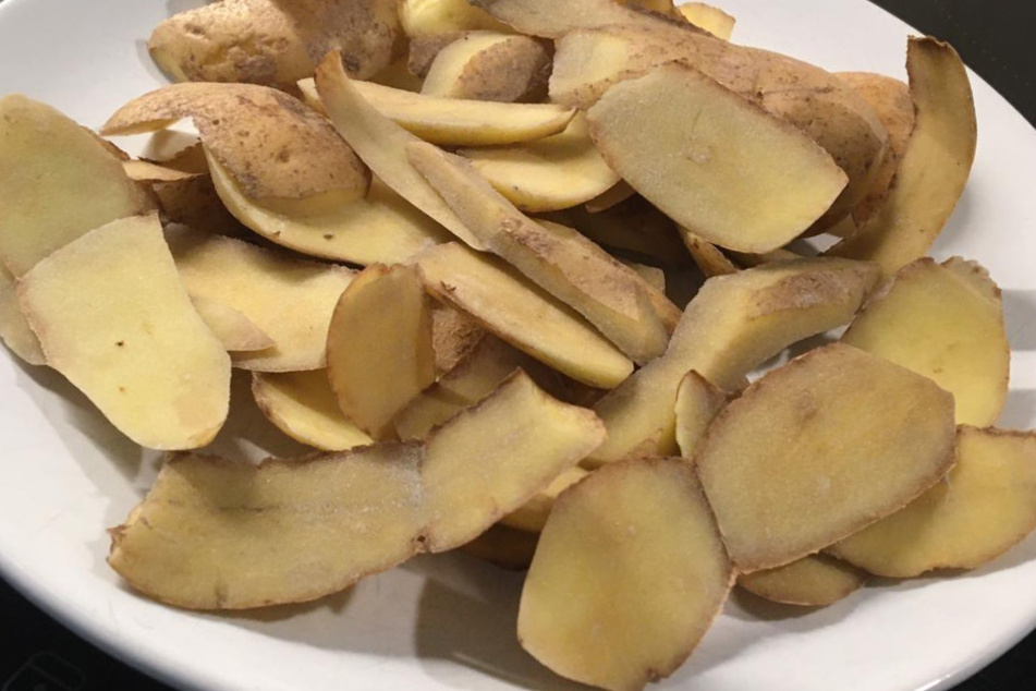 Kartoffelschalen. Ein Fall für die Bio-Tonne? (Symbolbild).