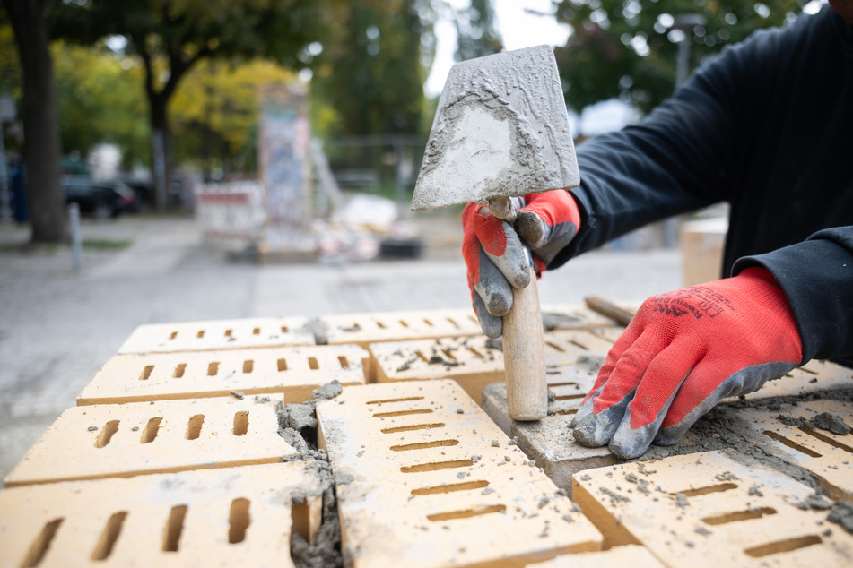 Berlin: Streit um Ausbildungsplatz-Abgabe in Berlin: Wer zahlt, wer profitiert?