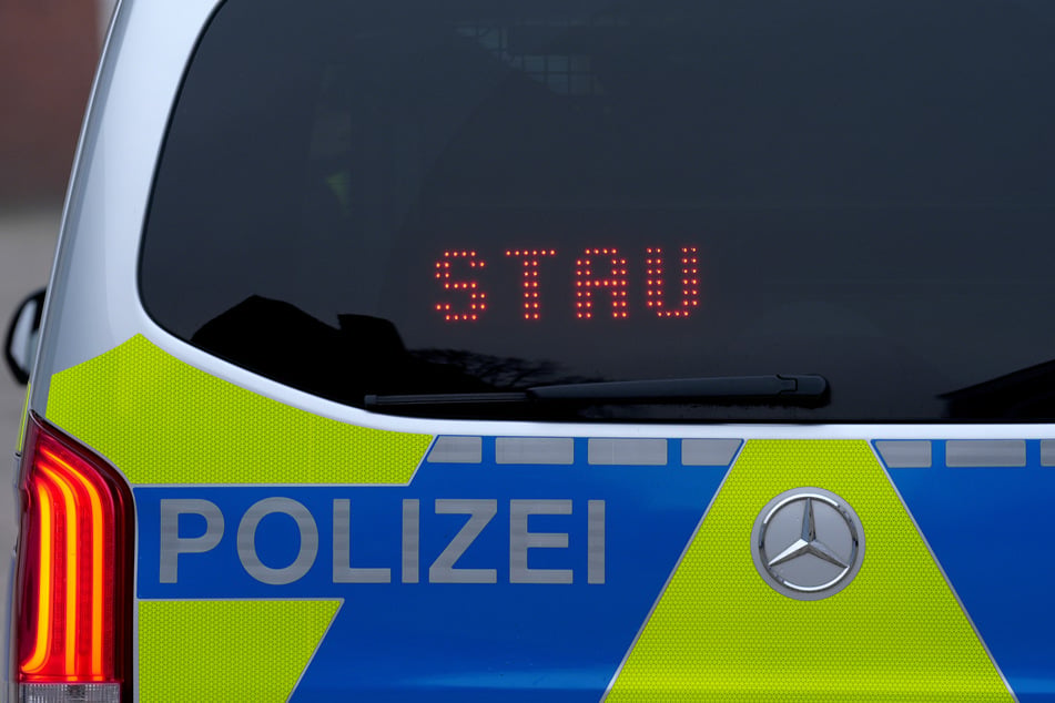 Im Dresdner Norden hat es am Vormittag auf der A4 gekracht. Es kam zu Verzögerungen. Autofahrer mussten Geduld haben. (Symbolfoto)