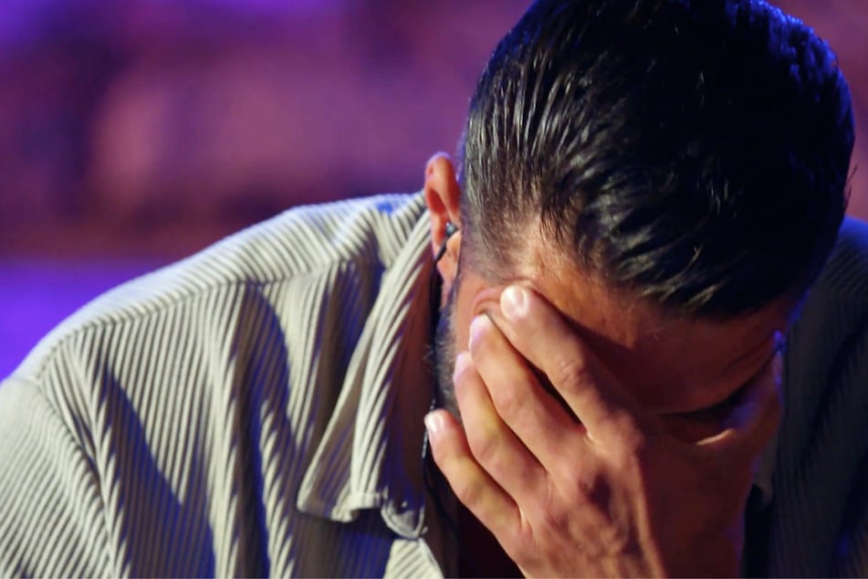 Die gespielte Einsicht von Aleks (34) hält keine fünf Minuten an.