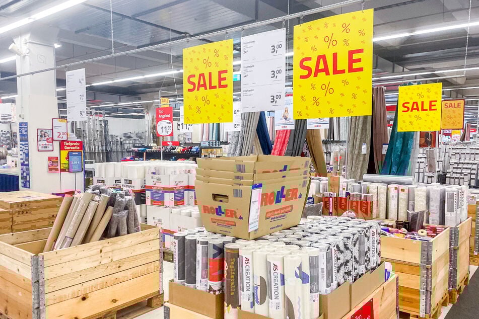 Räumungsverkauf bei ROLLER: Hier sind hunderte Möbel besonders günstig