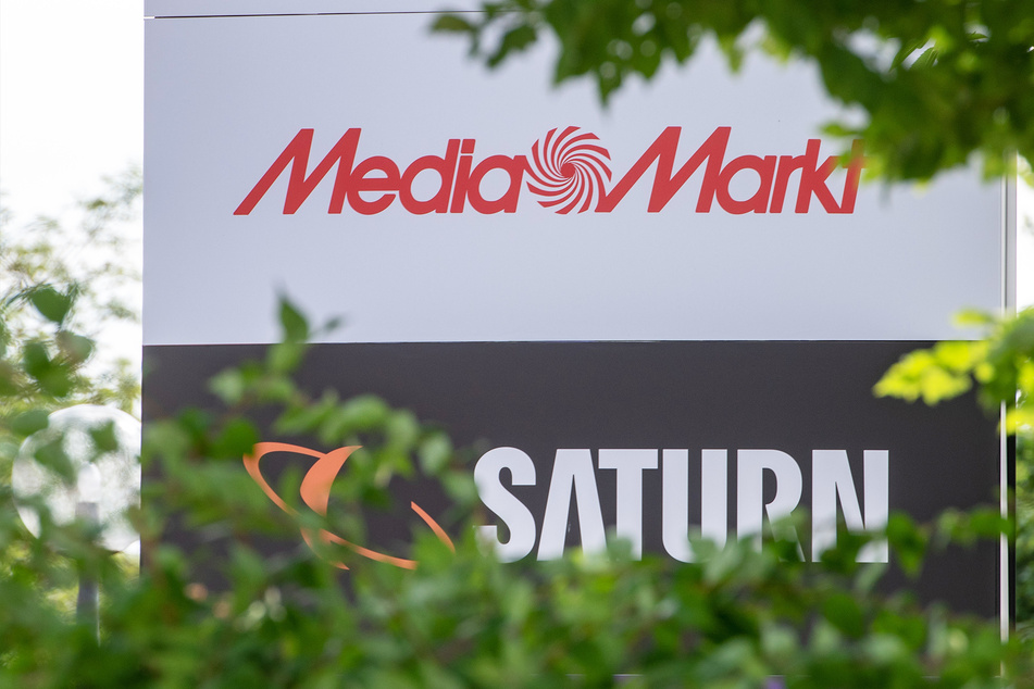 Bald leere Regale bei Media Markt und Saturn? Hacker legen Läden lahm