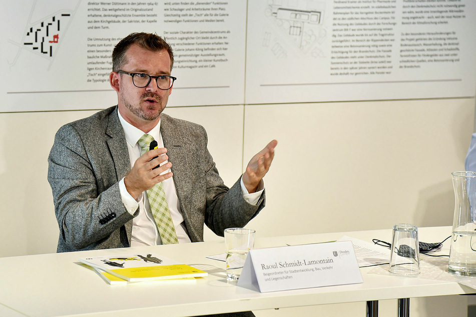 Baubürgermeister Raoul Schmidt-Lamontain (43, Grüne).