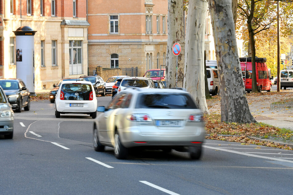 Durch die Verdopplung des Verkehrs haben Radler keinen Platz mehr.