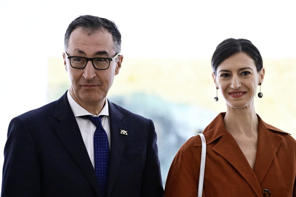 Cem Özdemir(60, Grüne) und seine Frau Flavia Zaka (40).