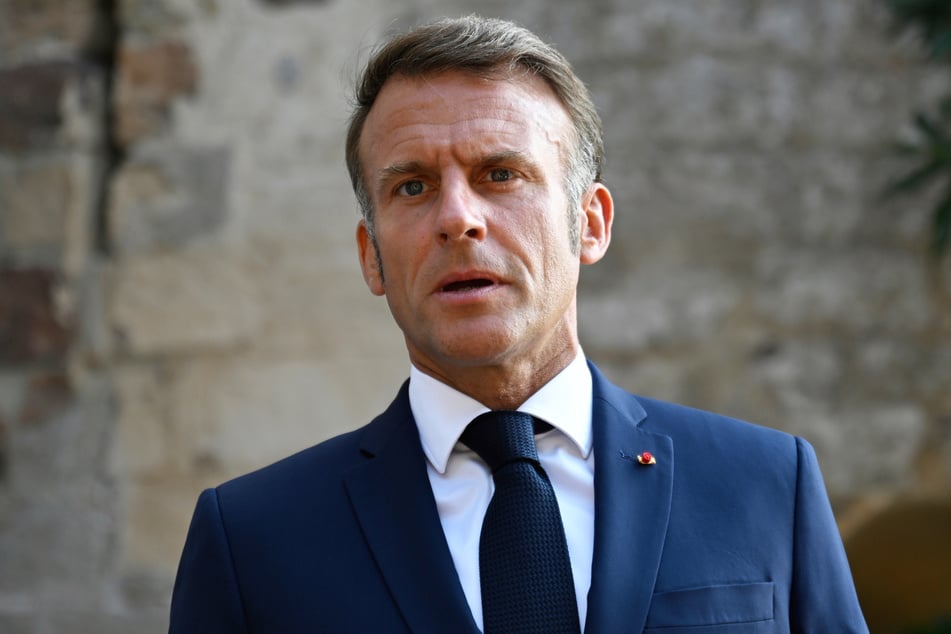 Frankreichs Präsident Emmanuel Macron (47) zweifelt stark an Putins Friedenswillen.
