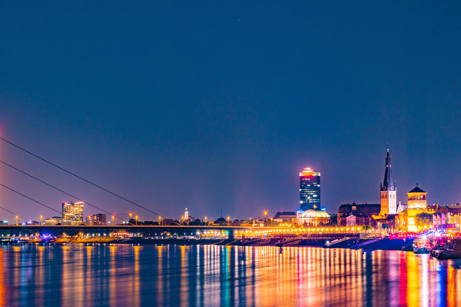 Düsseldorf ist die bislang einzige deutsche Partnerstadt von Chemnitz.