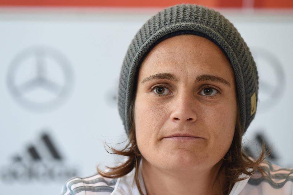 Auch die frühere deutsche Nationaltorhüterin Nadine Angerer (42) spielte unter Paul Riley (58) bei den Portland Thorns in der Saison 2014/15.