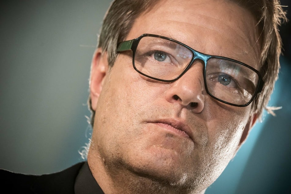 Grünen-Chef Robert Habeck (51) fordert die Bekämpfung des falsch verstandenen Korpsgeist bei der Polizei.