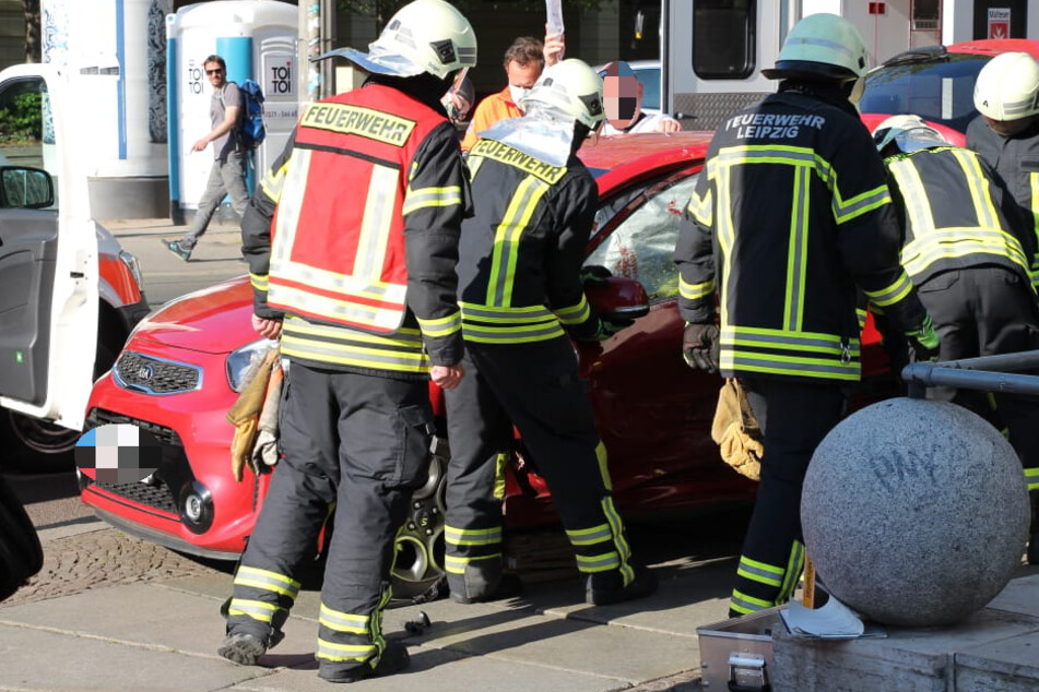 Skoda nimmt Kia die Vorfahrt: Heftiger Unfall auf der Karli!