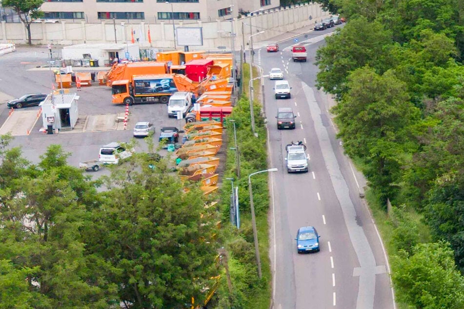 Ein Unfall an der Kreuzung Stauffenbergallee/Hammerweg führte am Montagmittag zur Vollsperrung. (Archivbild)
