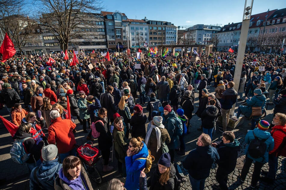 In Karlsruhe zogen circa 5000 Menschen auf die Straße.