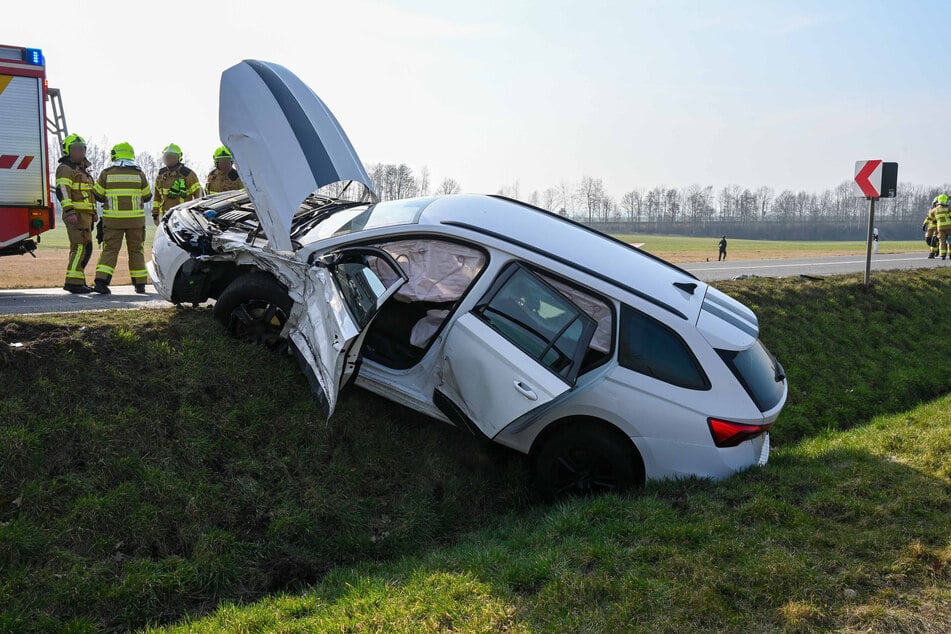 Alle Airbags sprangen im Skoda auf - Totalschaden.