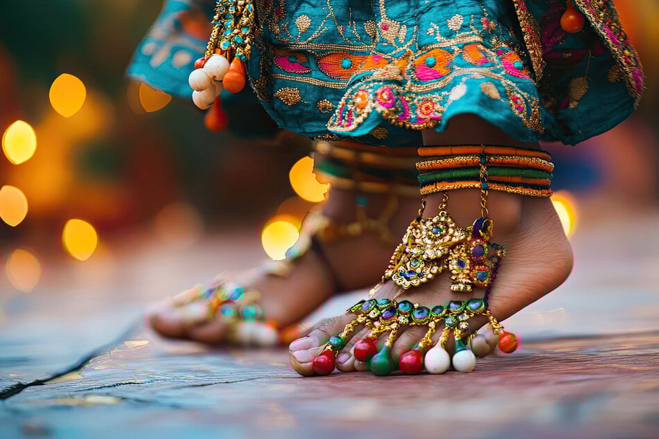 Im Yenizde Theater erwartet Euch eine spannende indisch-orientalische Geschichte.