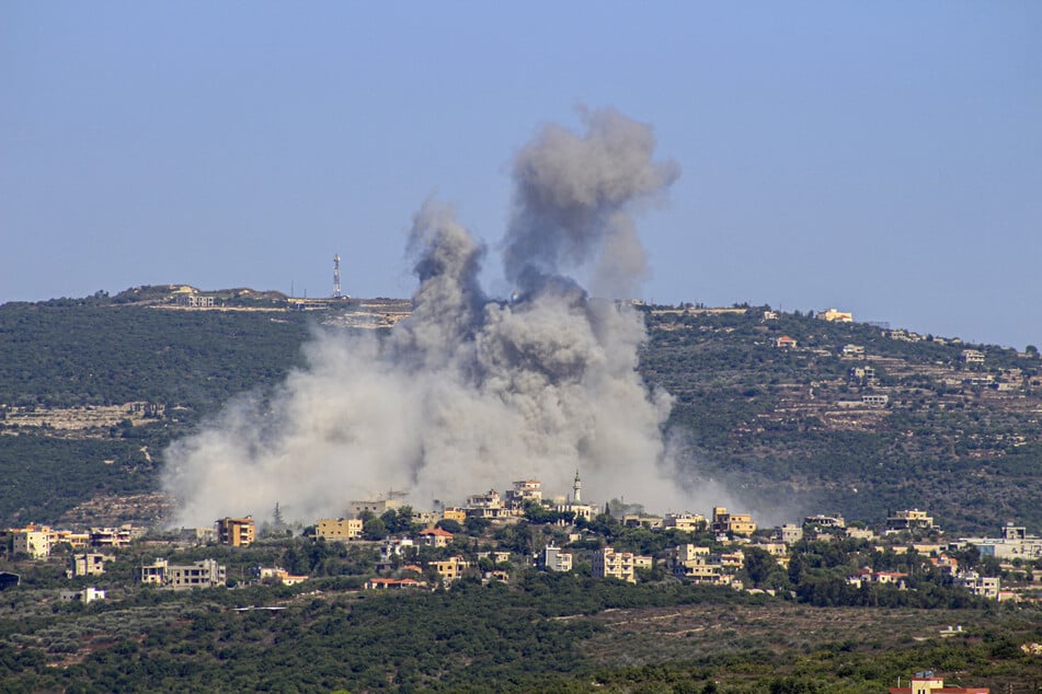 Nachdem am Samstag bei einem Raketenangriff in der drusischen Ortschaft Madschdal Schams auf den von Israel annektierten Golanhöhen mindestens zwölf Menschen getötet wurden, bereitet sich die israelische Regierung auf einen Vergeltungsschlag vor.