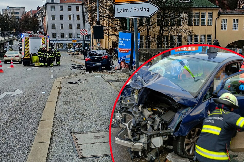 Schwerer Unfall auf der Donnersbergerbrücke: Opel rammt Litfaßsäule