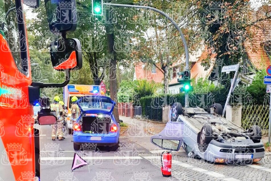 Der Unfall ereignete sich am Mittwoch an einer Kreuzung im Ortsteil Zehlendorf.