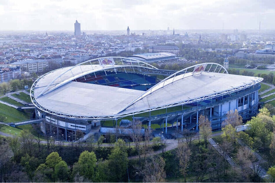 Nahe dem RB-Stadion soll ein Parkhaus entstehen, um die Autolast rund um Heimspiele zu entzerren.