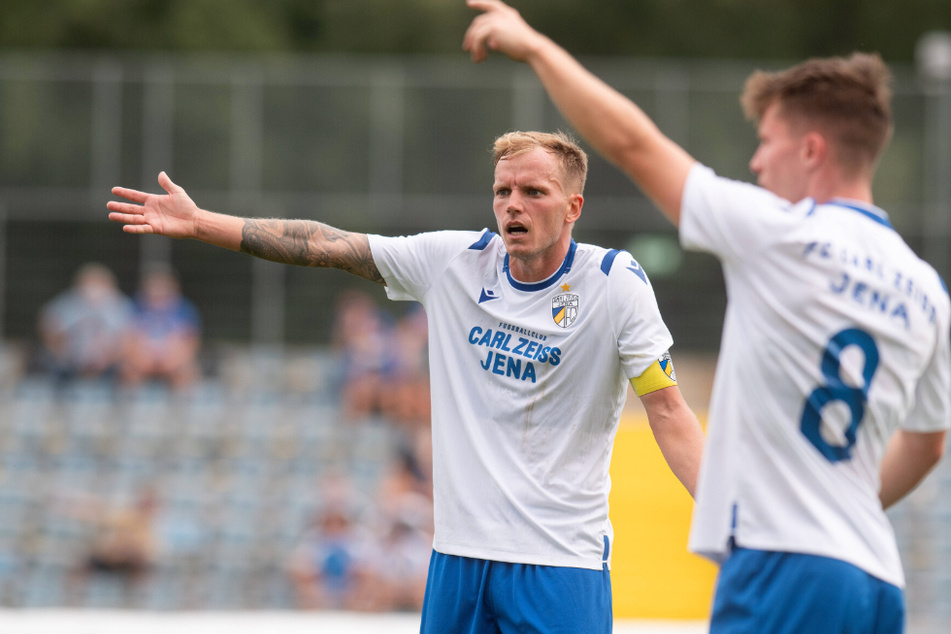 Noch wartet Jena-Kapitän Rene Eckhart (30) auf den ersten Liga-Sieg mit seiner Mannschaft.