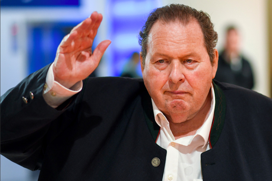 Ottfried Fischer (67) lebt mit seiner Frau in Passau.