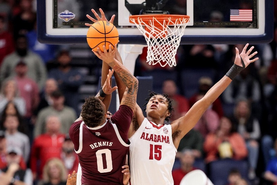 In the South region, Alabama are projected to have a pretty smooth ride in the tournament until the Elite 8, when they will most likely face No. 2 seeded Arizona.